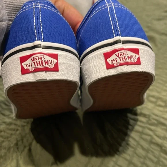 Vans blue. Women's 9/mens 7.5. NWOT. Great color! - Picture 3 of 5